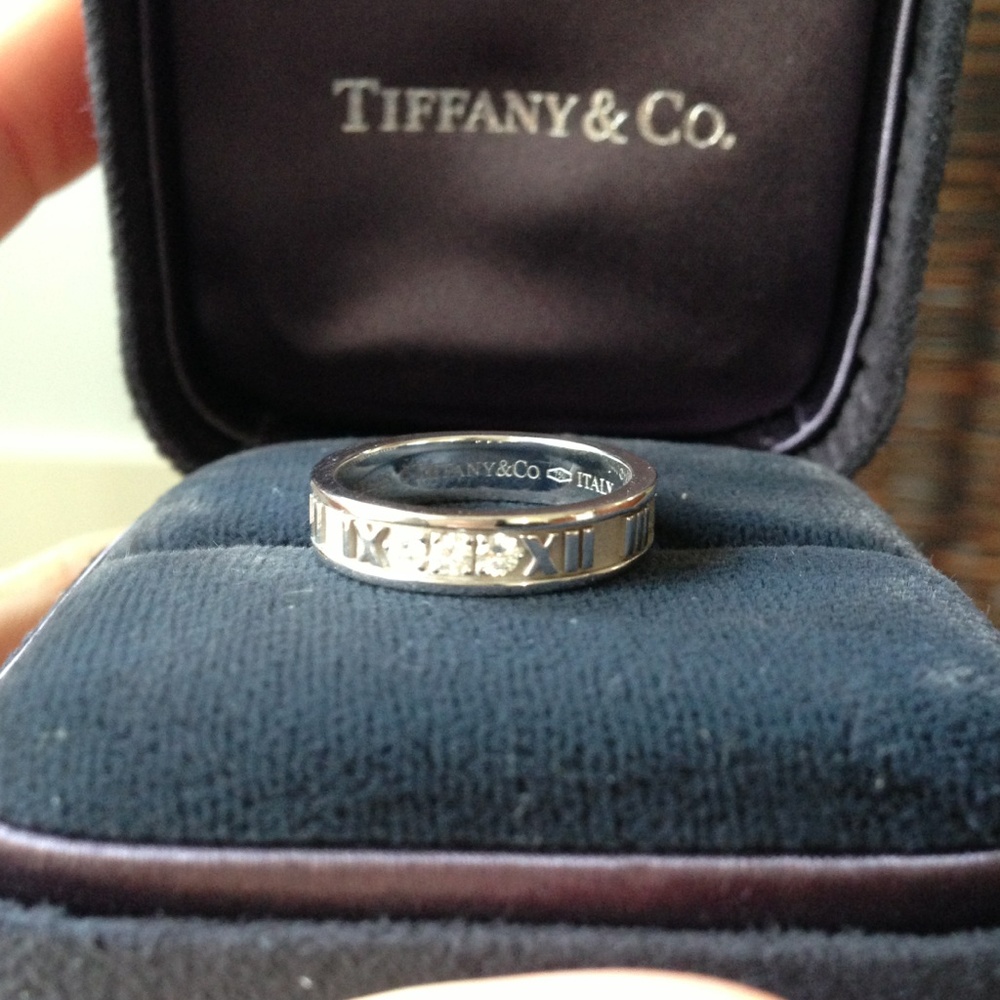 Tiffany & Co. 18 K & Diamond Atlas Ring Size 5.5